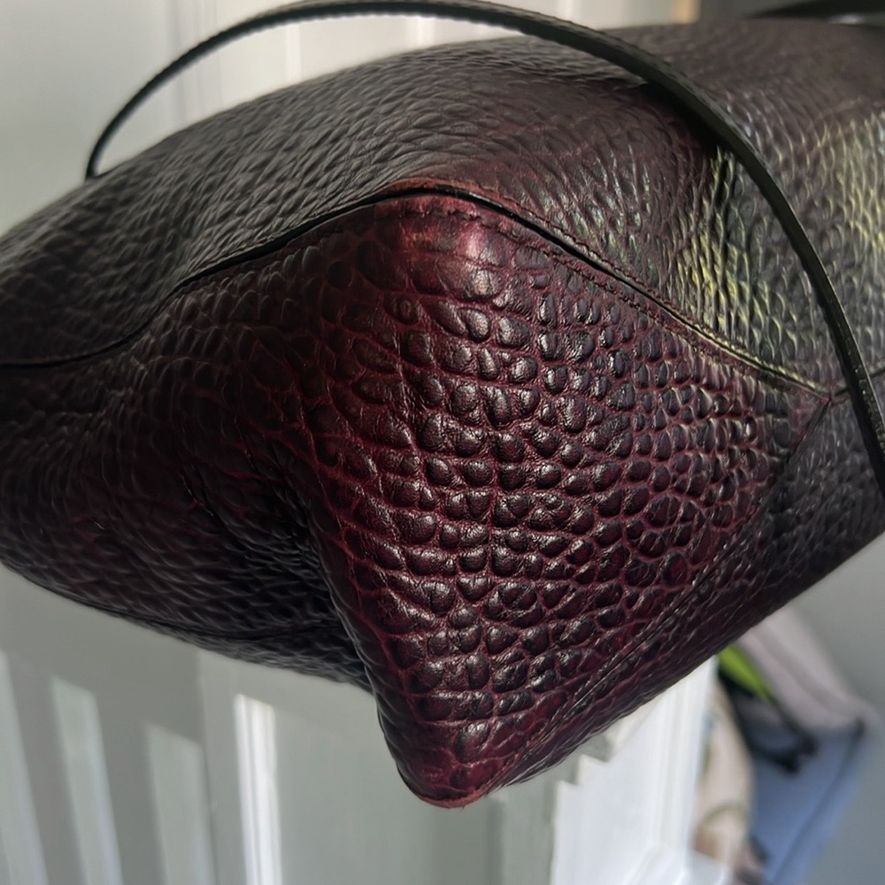 RARE Burberry burgundy pebbled Leather Tote with straps  Nordstrom collaboration - Picture 8 of 15